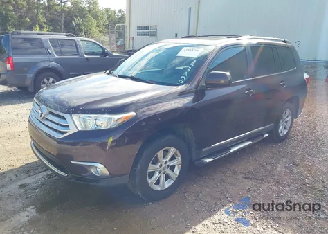 2012 Toyota Highlander Se V6 z USA, uszkodzony, nr VIN 5TDZK3EH2CS063992
